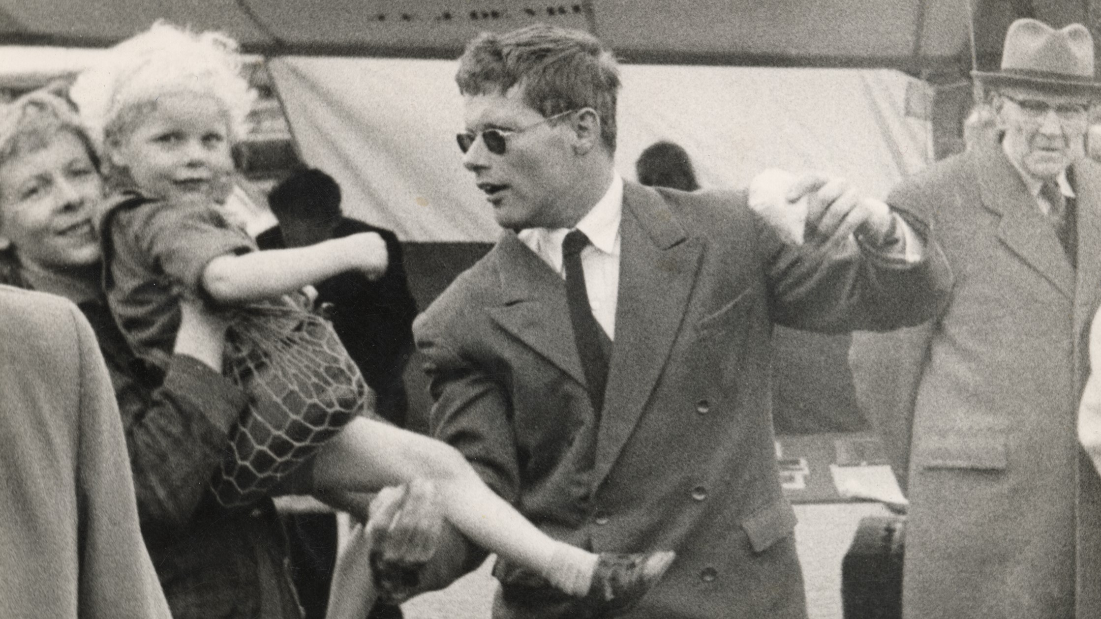 Kunstlievende ledenborrel met lezing